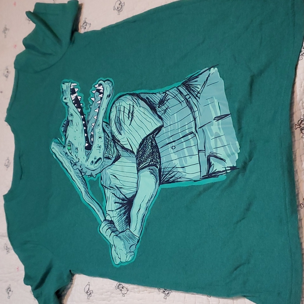 NWOT Batting gator t shirt